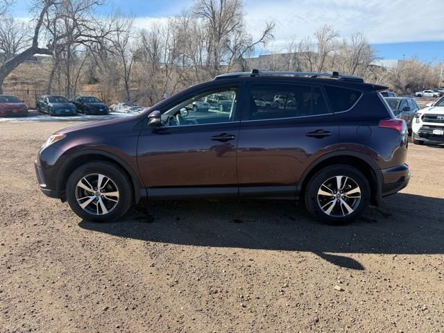 Used 2018 Toyota RAV4 XLE image 2