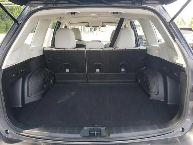 Used 2023 Subaru Forester AWD/4WD image 5