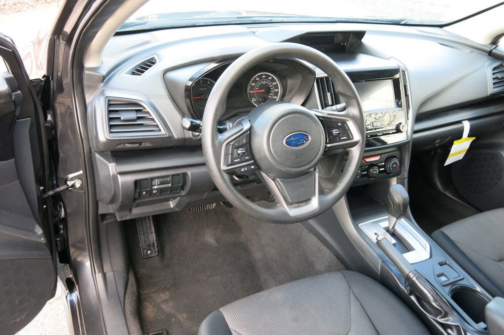 Used 2019 Subaru Crosstrek 2.0i image 12