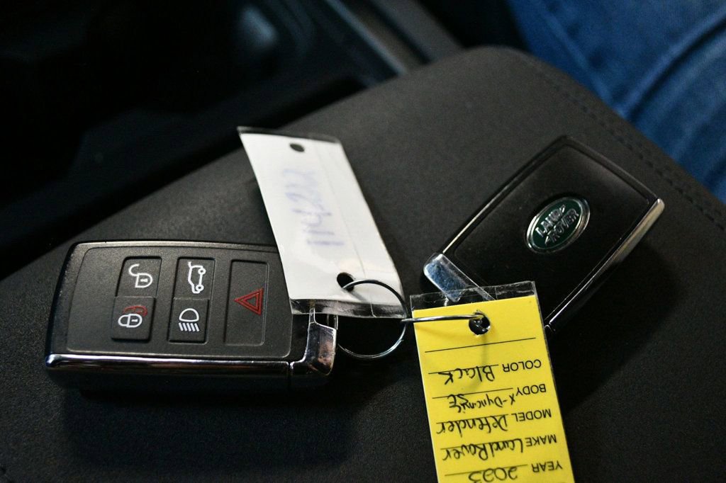 Used 2023 Land Rover Defender 110 X-Dynamic SE image 74