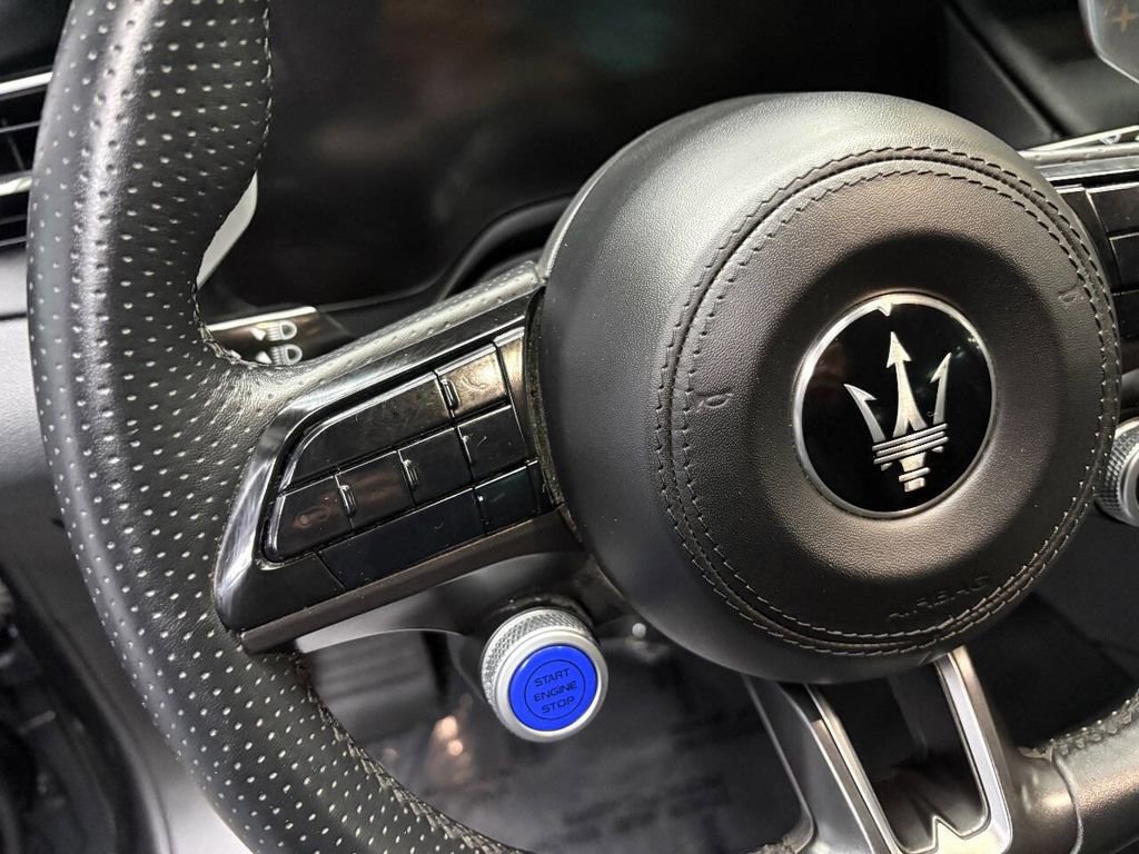 Used 2024 Maserati Grecale GT image 32