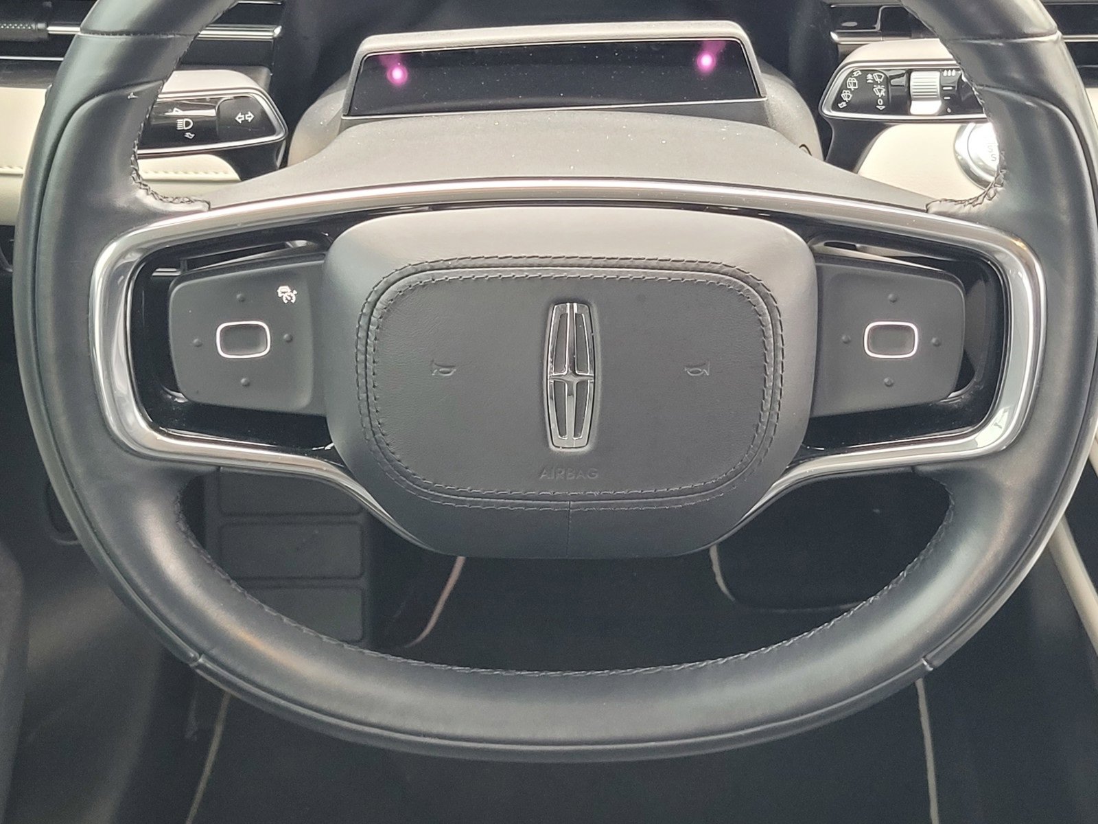 Certified 2024 Lincoln Nautilus Reserve w/ Equipment Group 202A image 12