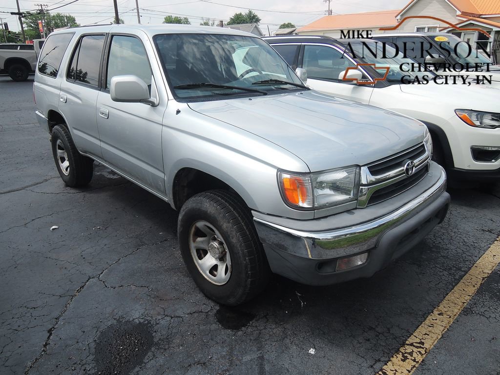 Used 2001 Toyota 4Runner SR5 AWD/4WD image 1