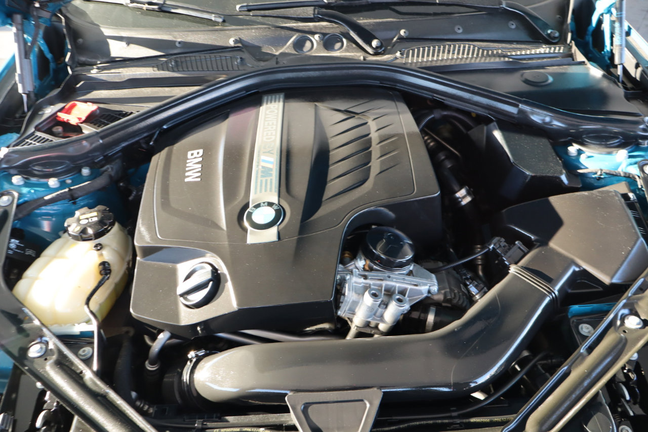 Used 2017 BMW M2 image 45