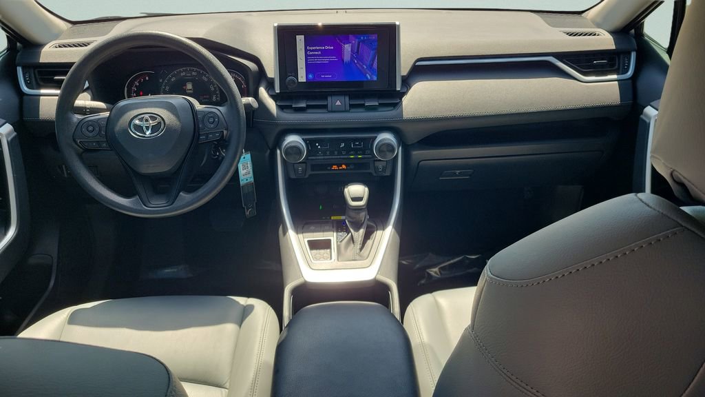 Certified 2025 Toyota RAV4 LE FWD image 16