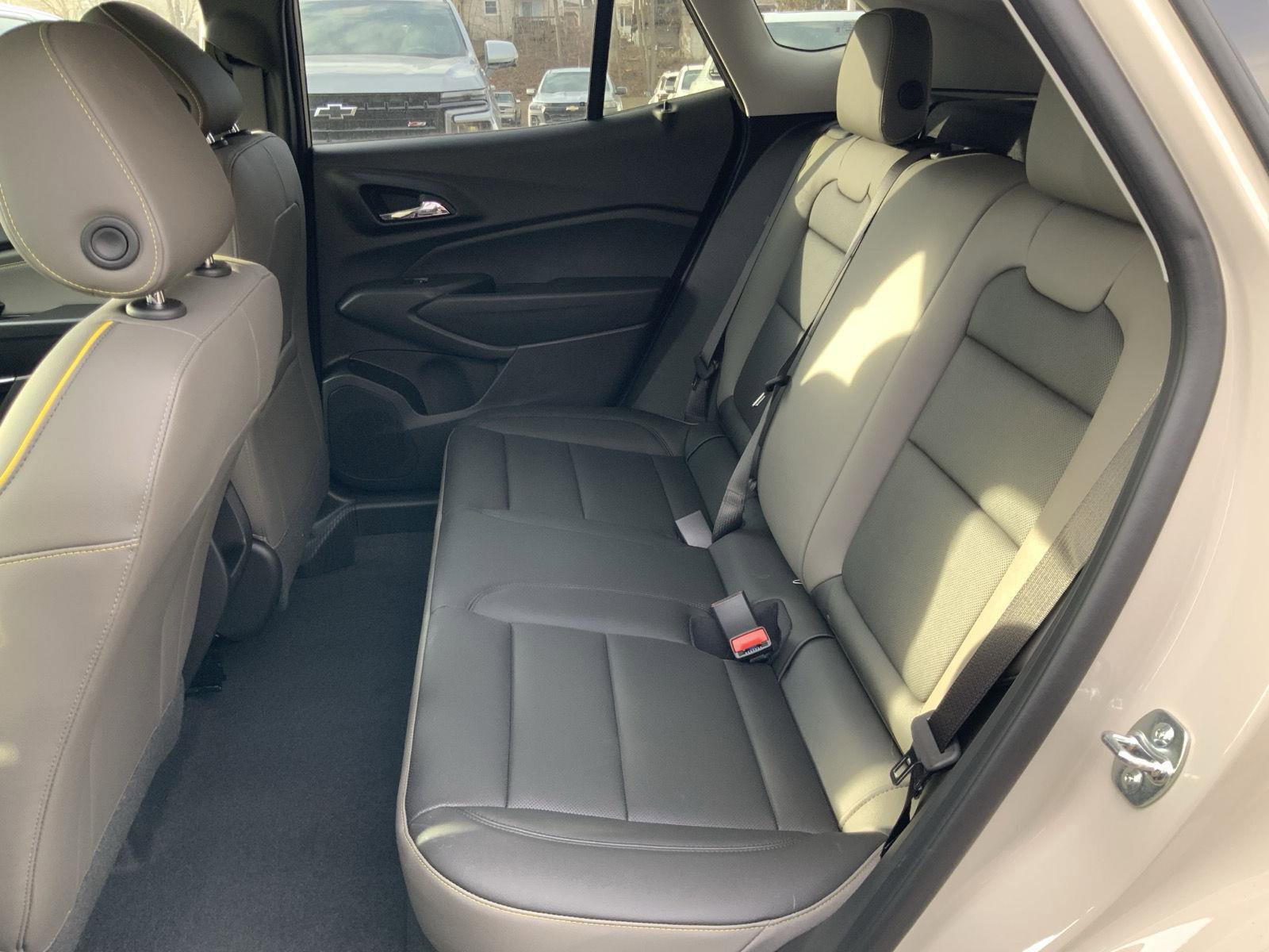 New 2026 Chevrolet Trax ACTIV w/ Driver Confidence Package image 11