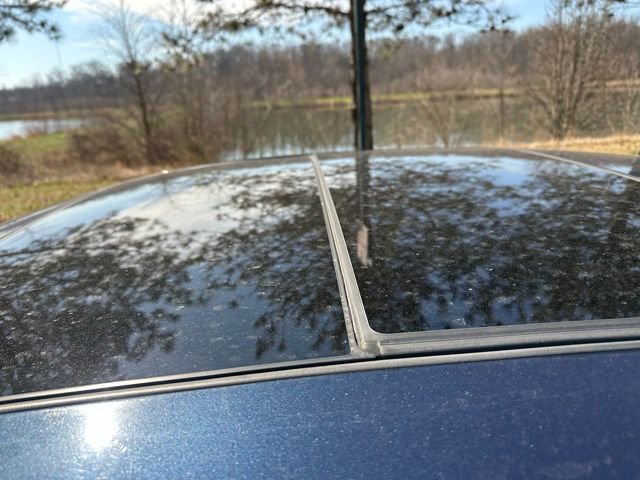 Used 2017 Chevrolet Malibu LT image 4