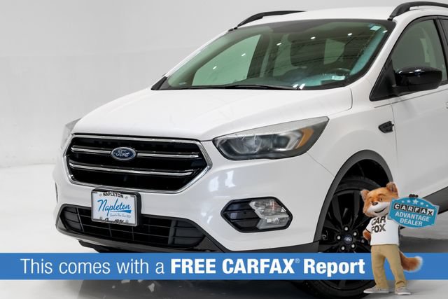 Used 2017 Ford Escape SE w/ SE Sport Appearance Package AWD/4WD image 2