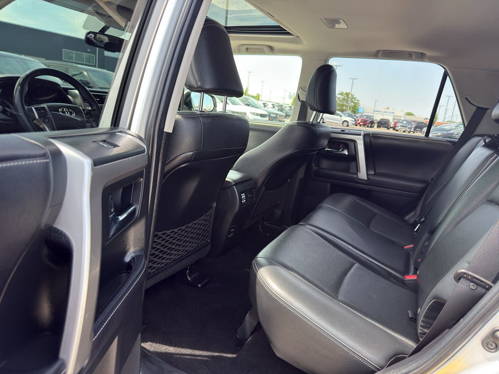 Used 2018 Toyota 4Runner Limited AWD/4WD image 29