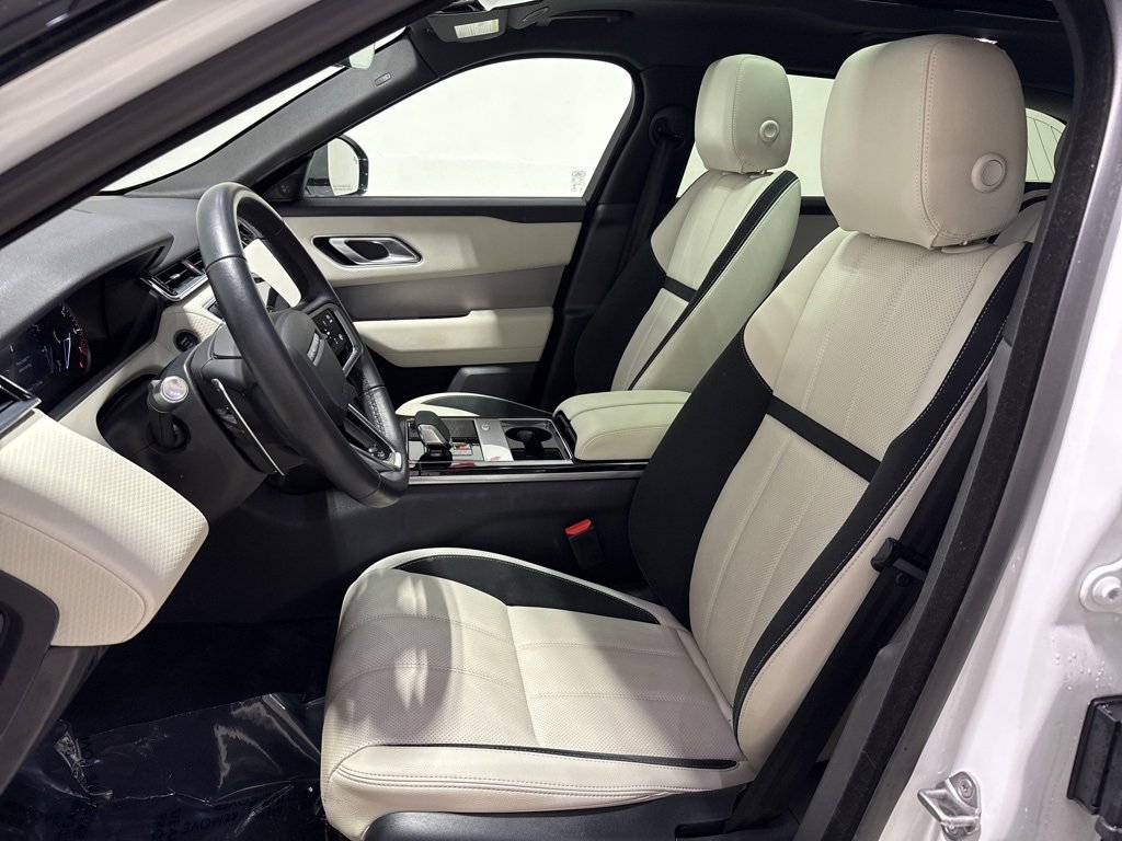 Used 2023 Land Rover Range Rover Velar R-Dynamic S image 9