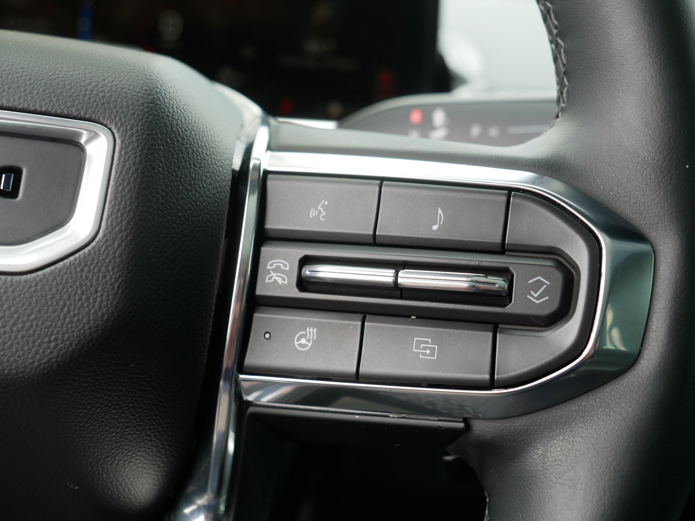 Used 2025 GMC Sierra EV Denali AWD/4WD image 29