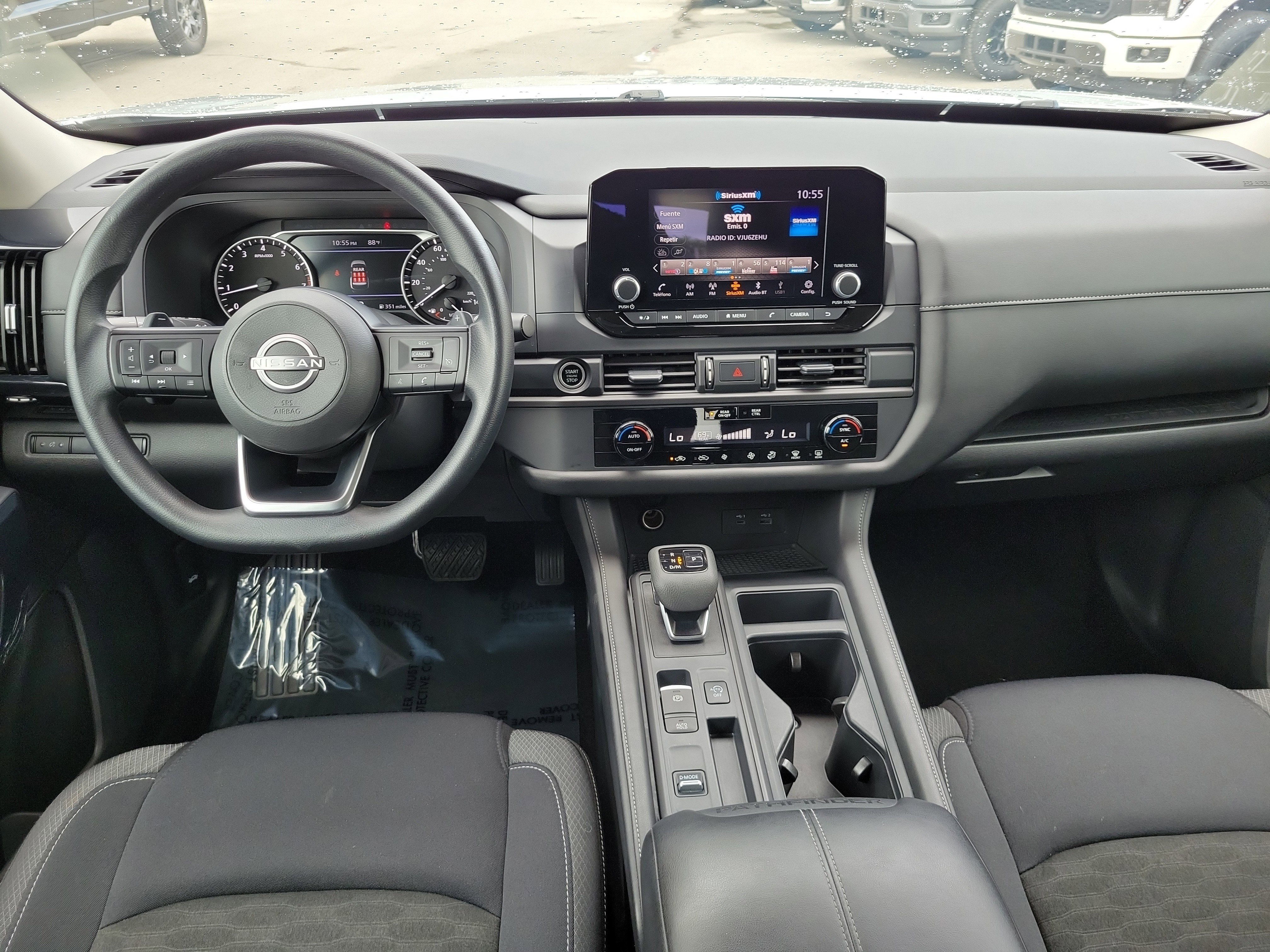 Used 2024 Nissan Pathfinder S FWD image 16