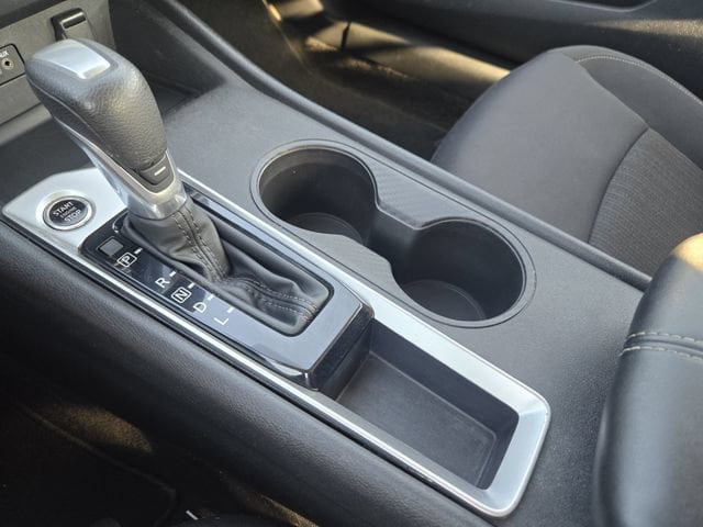 Used 2025 Nissan Altima 2.5 SV FWD image 21