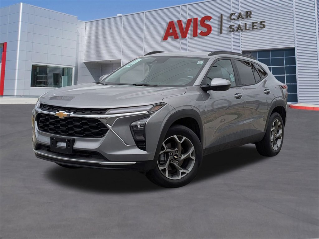 Used 2025 Chevrolet Trax LT w/ LT Convenience Package image 1