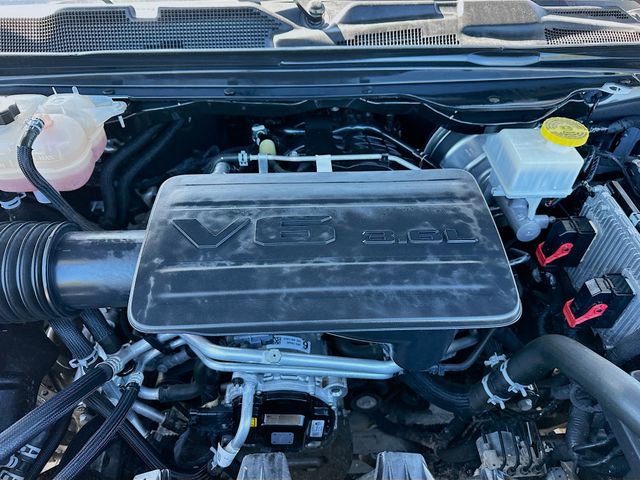 Certified 2024 RAM 1500 Tradesman w/ Night Edition image 28