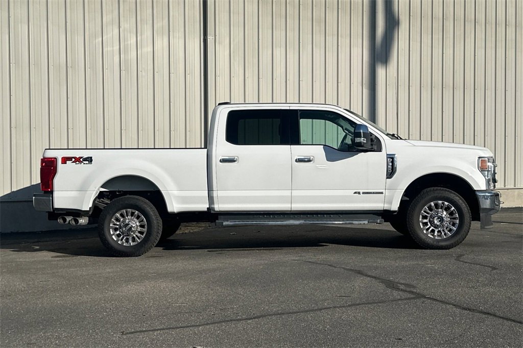 Used 2020 Ford F350 Lariat w/ Chrome Package image 4