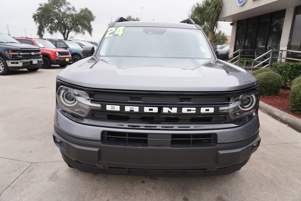 Used 2024 Ford Bronco Sport Outer Banks w/ Tech Package image 2