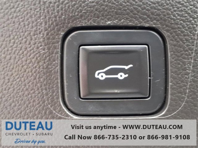 Used 2020 Chevrolet Traverse LT image 8