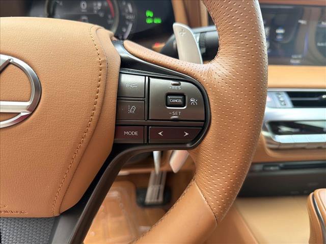 Used 2023 Lexus LC 500 Coupe w/ Sport Package RWD image 17