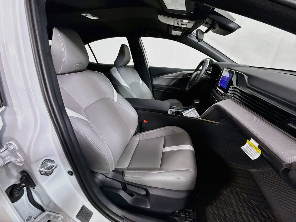 New 2026 Toyota Camry SE AWD/4WD image 27