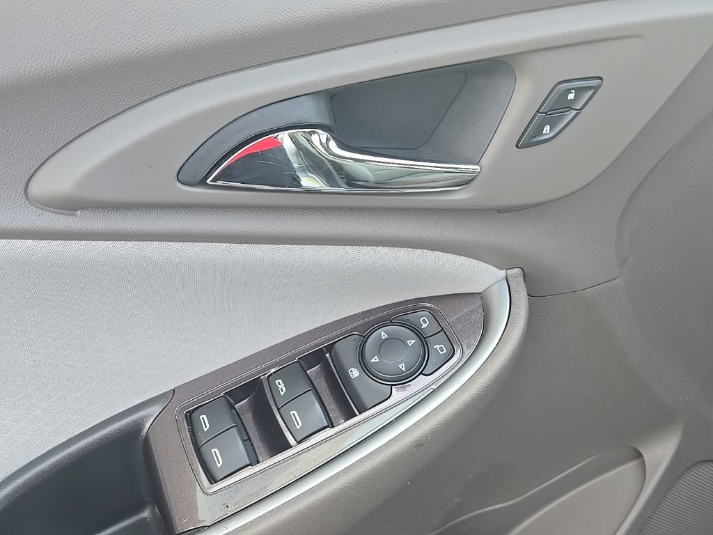 Used 2024 Chevrolet Malibu LT FWD image 12