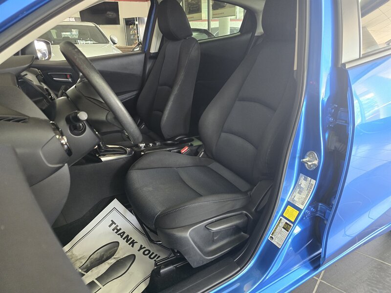 Used 2016 Scion iA FWD image 9