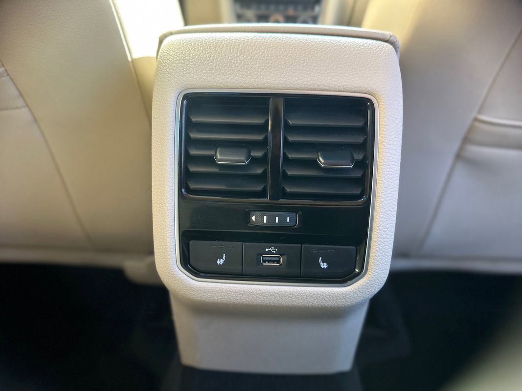 Used 2016 Volkswagen Passat 1.8T image 19