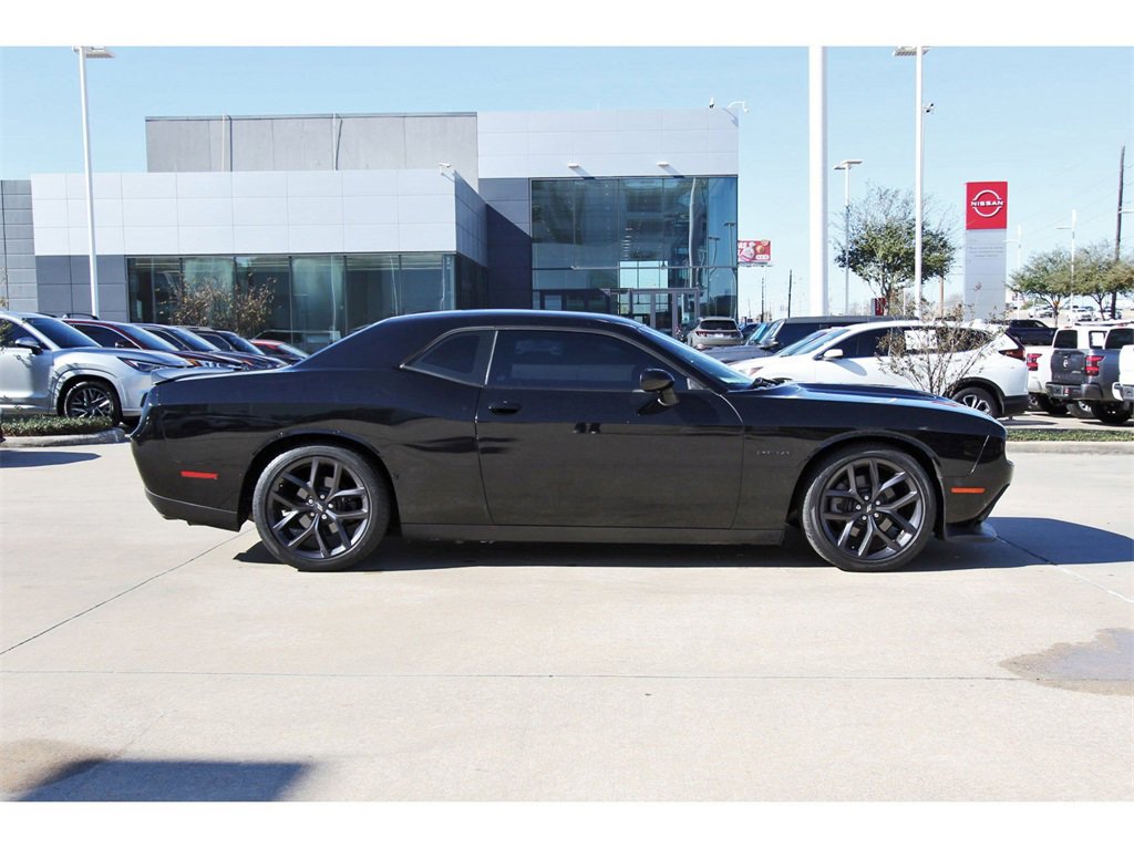 Used 2020 Dodge Challenger R/T w/ Blacktop Package image 7