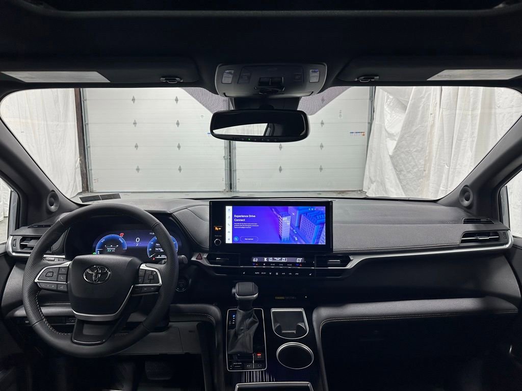 Used 2026 Toyota Sienna XLE Woodland Edition AWD/4WD image 40
