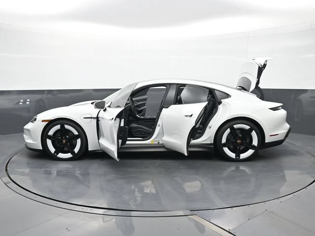 Certified 2025 Porsche Taycan AWD/4WD image 26