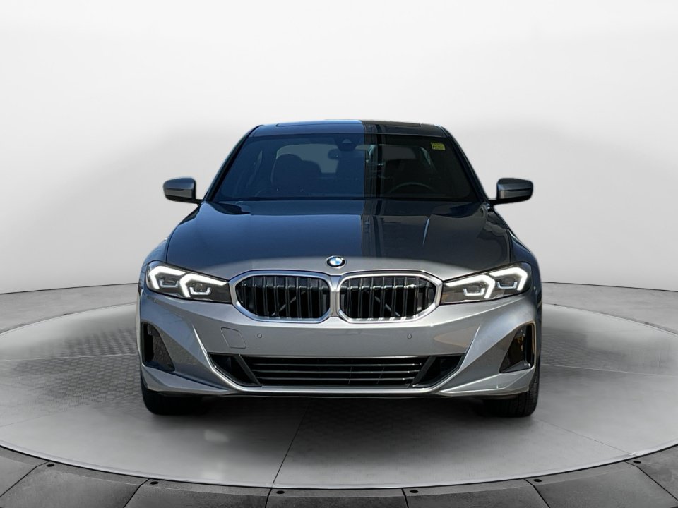 Used 2023 BMW 330i xDrive Sedan w/ Premium Package AWD/4WD image 2