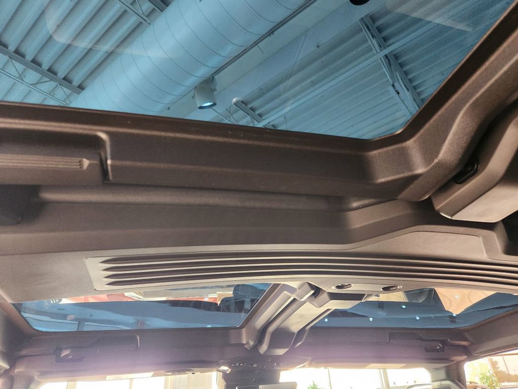 New 2025 GMC Hummer EV 3X w/ LPO, Illumination Package image 17