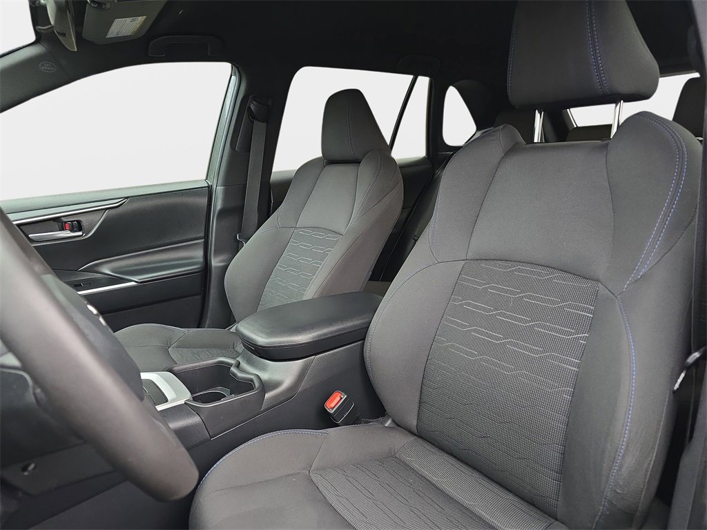 Used 2023 Toyota RAV4 SE w/ SE Grade Weather Package image 18