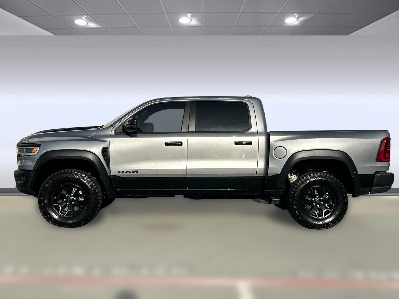 Used 2025 RAM 1500 RHO image 2