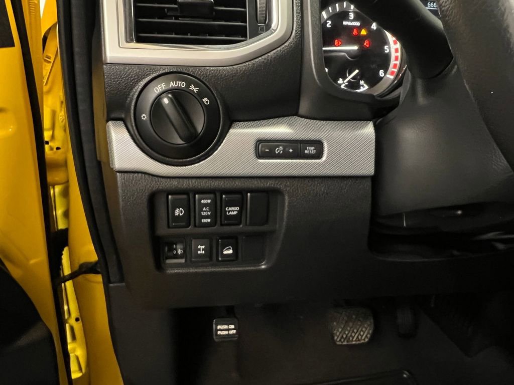 Used 2017 Nissan Titan PRO-4X image 27