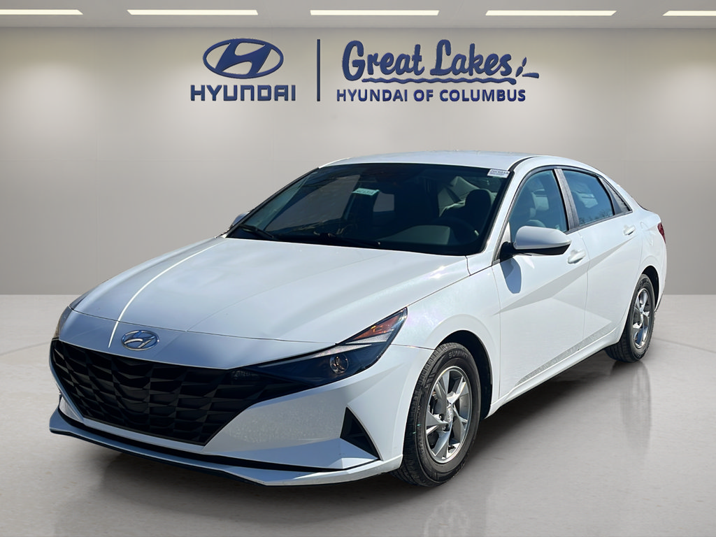 Used 2022 Hyundai Elantra SE w/ Preferred Accessory Package