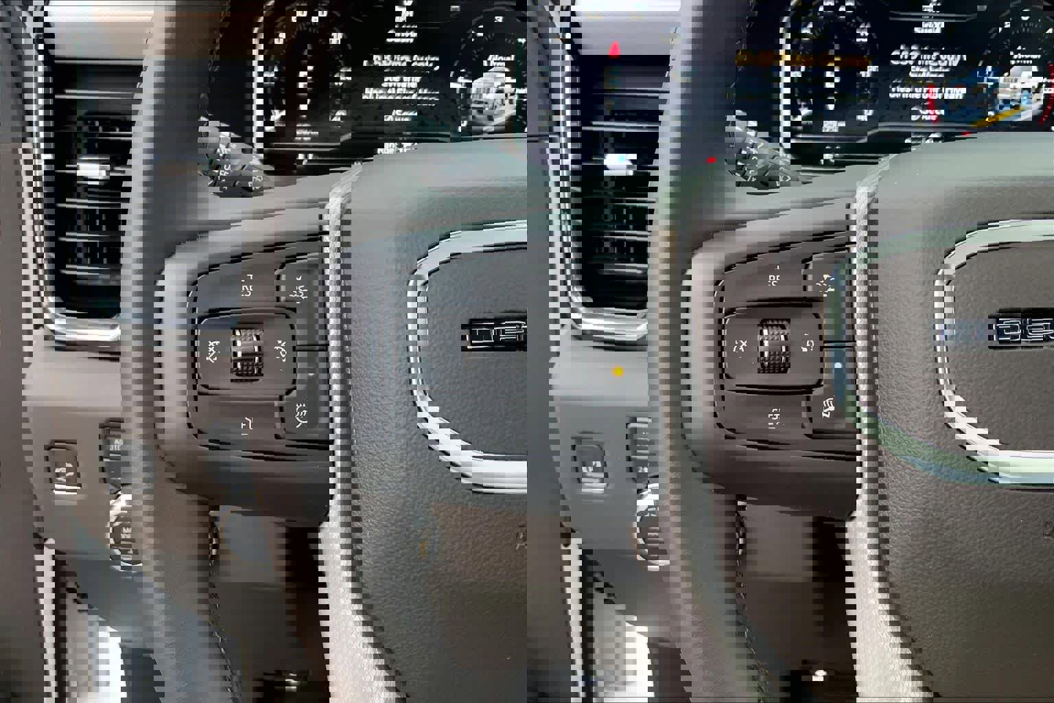 Used 2025 GMC Sierra 2500 Denali image 23