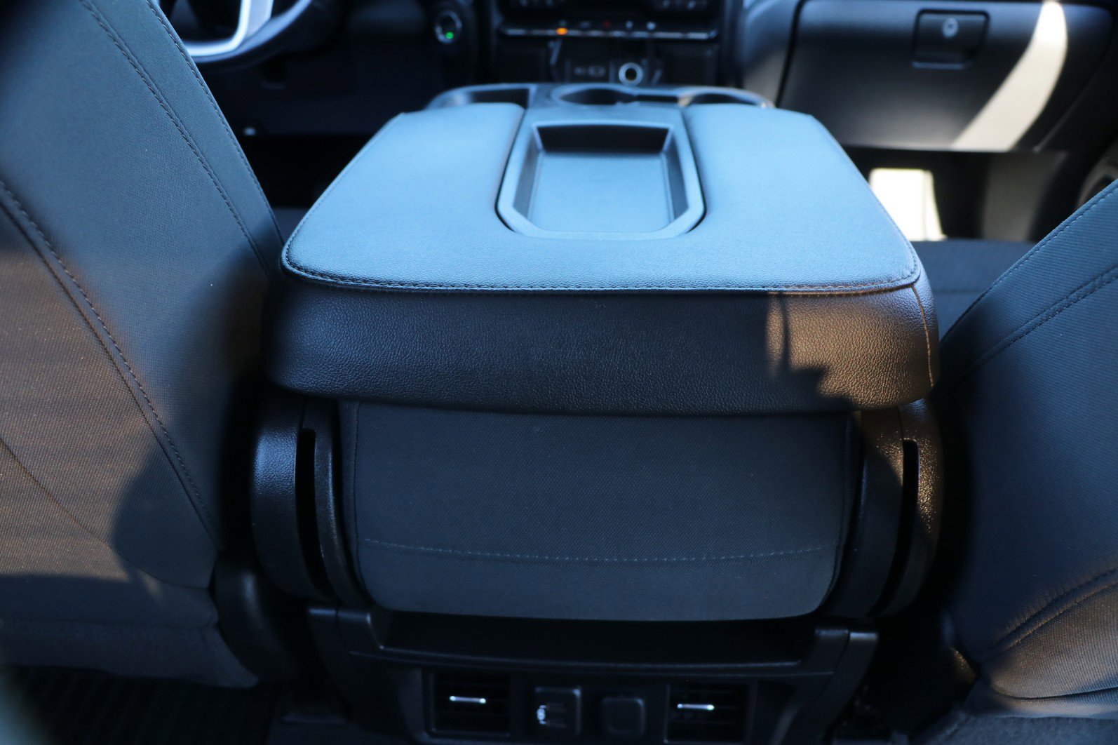 Used 2020 GMC Sierra 1500 SLE w/ SLE Value Package image 30