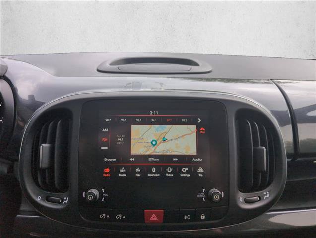 Used 2019 FIAT 500L Trekking FWD image 10