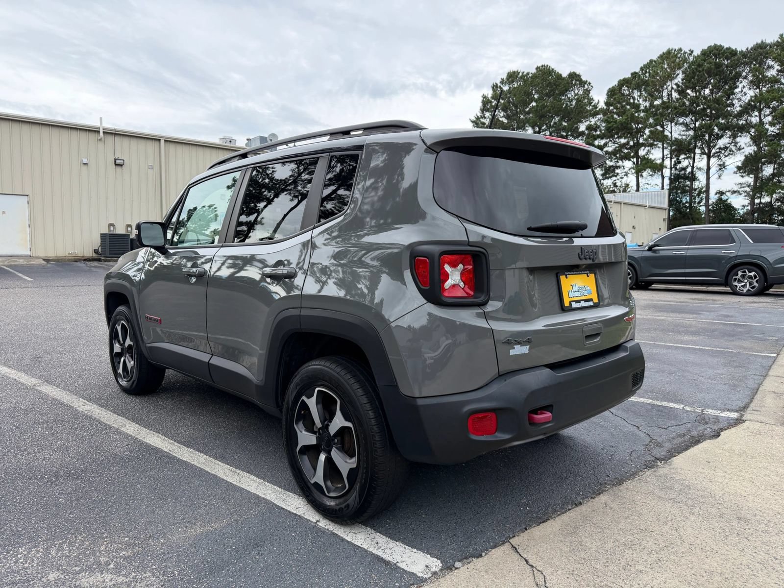 Used 2020 Jeep Renegade Trailhawk w/ Cold Weather Group AWD/4WD image 6