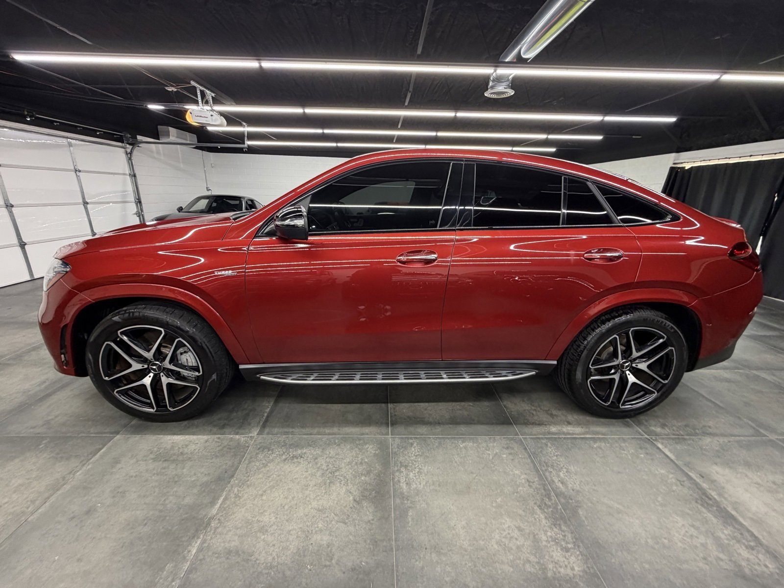 Used 2021 Mercedes-Benz GLE 53 AMG GLE 53 AMGﾮ w/ Warmth & Comfort Package image 3