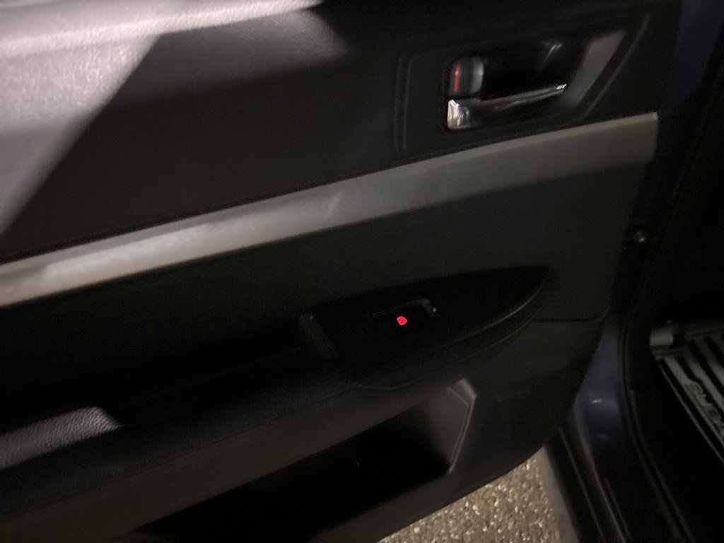 Used 2014 Subaru Outback 2.5i Premium image 5