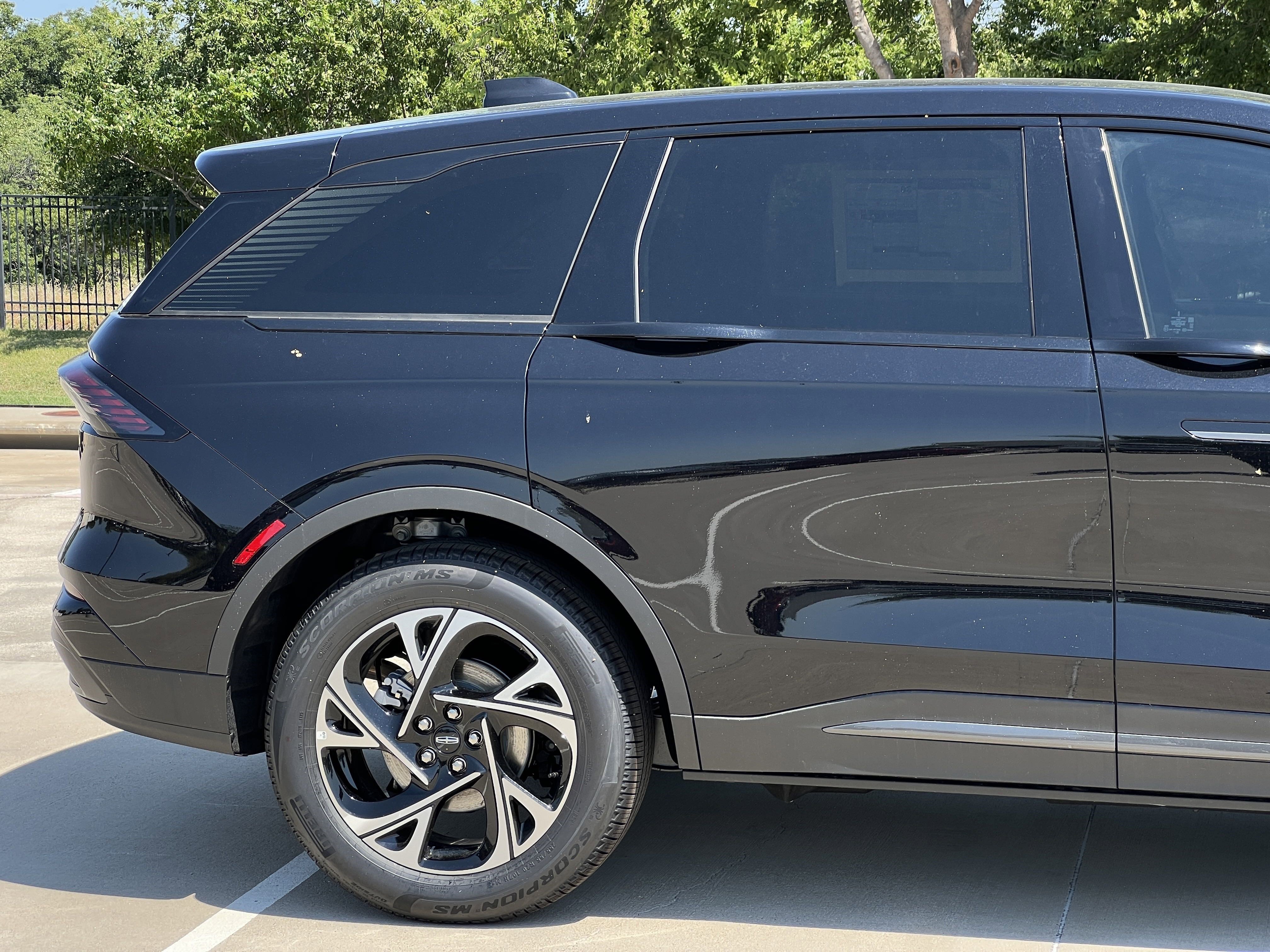 New 2025 Lincoln Nautilus Premier w/ Jet Appearance Package image 11