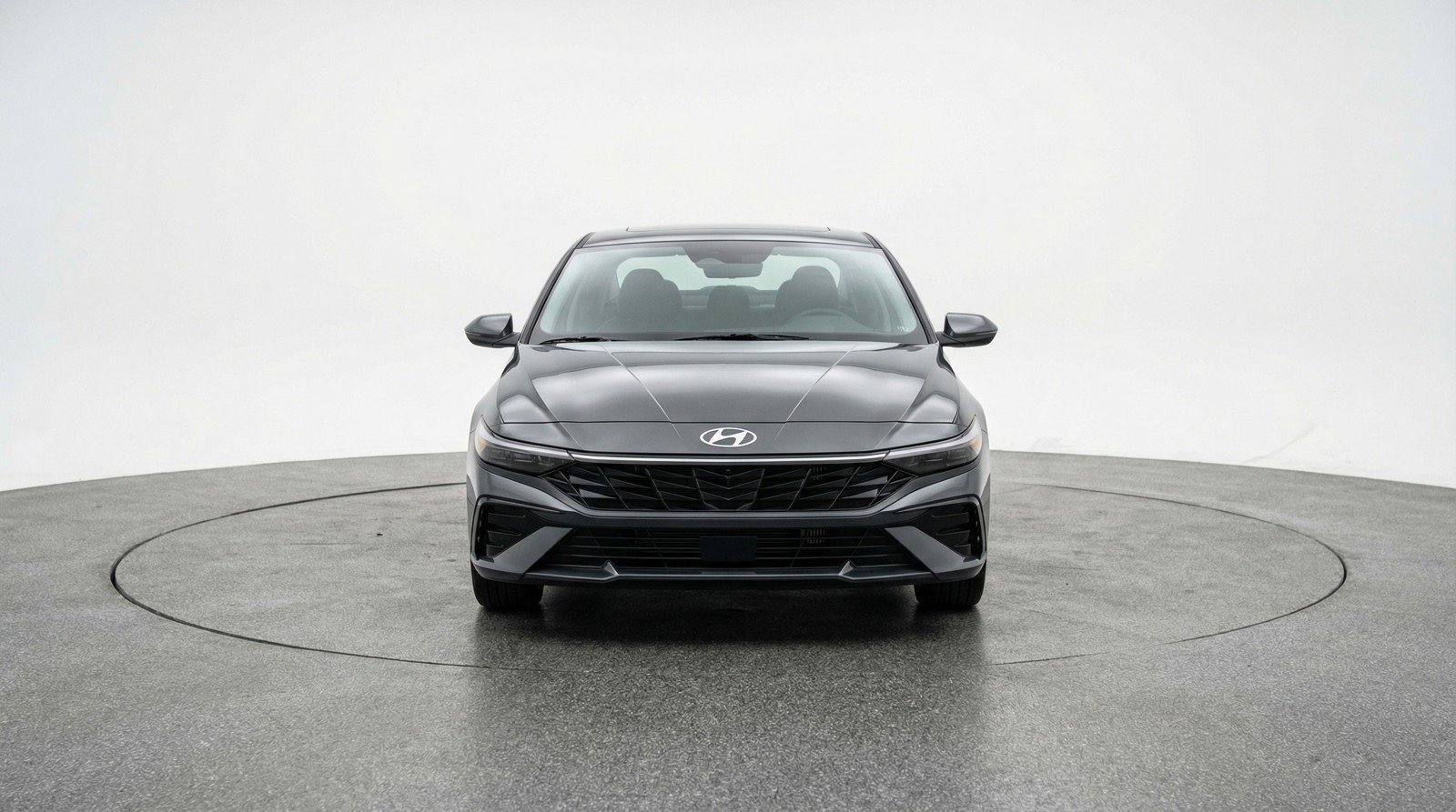 Used 2025 Hyundai Elantra SEL image 2