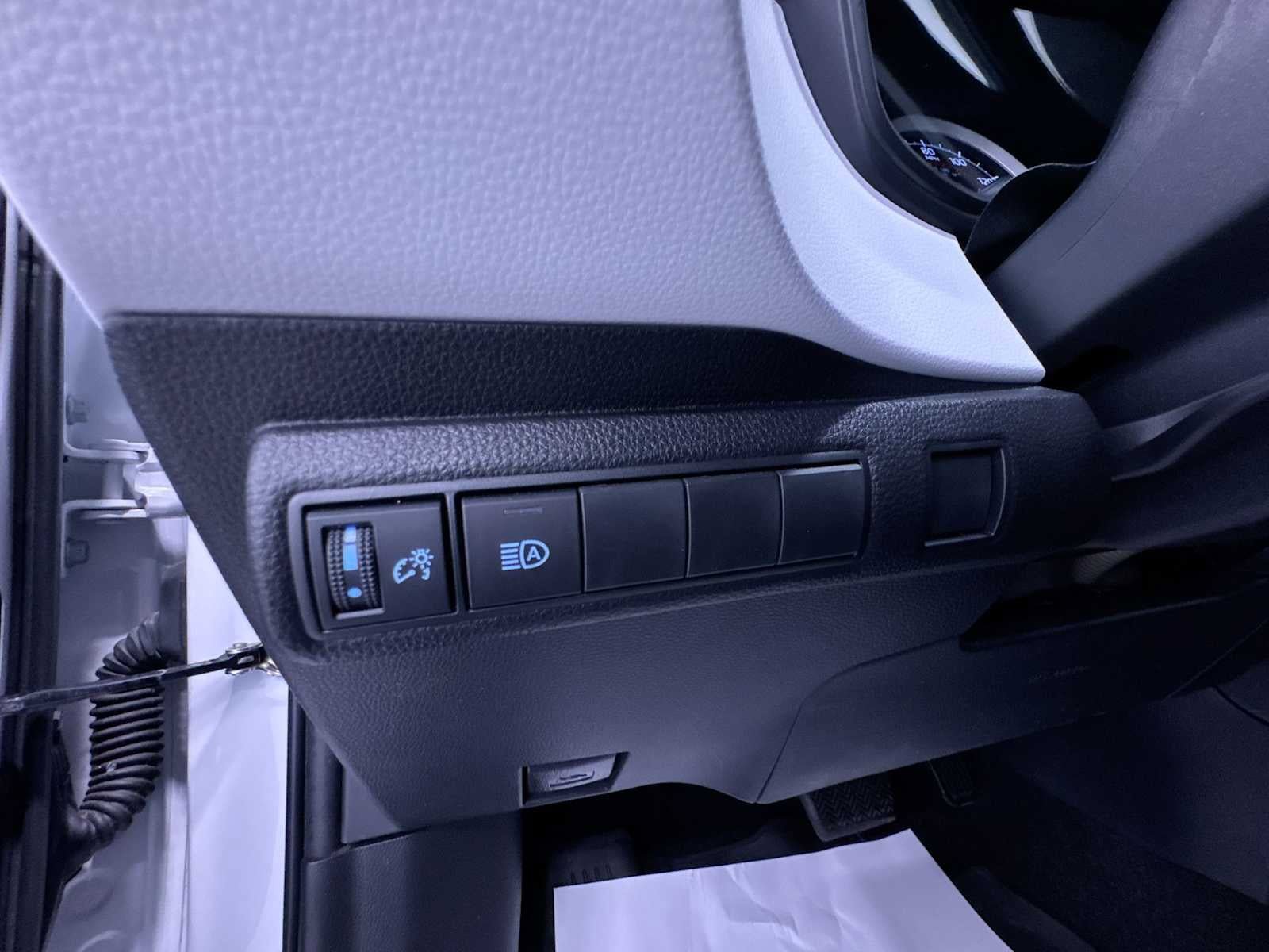 Used 2022 Toyota Corolla SE FWD image 16