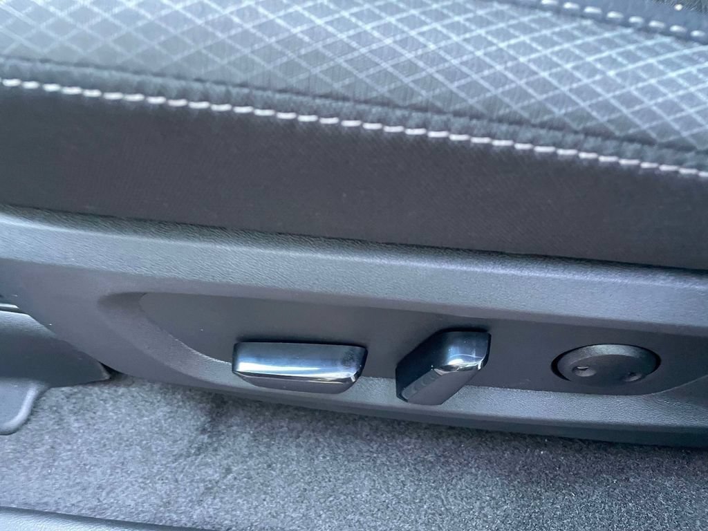 New 2026 Nissan Pathfinder SV FWD image 21