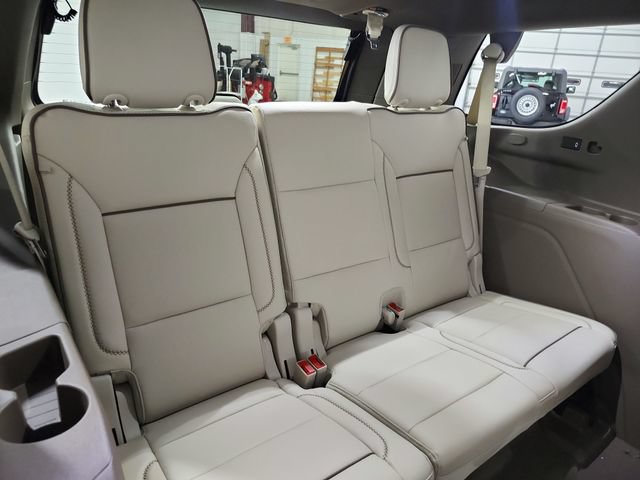 New 2026 GMC Yukon Denali w/ Sun & Power Step Package AWD/4WD image 44