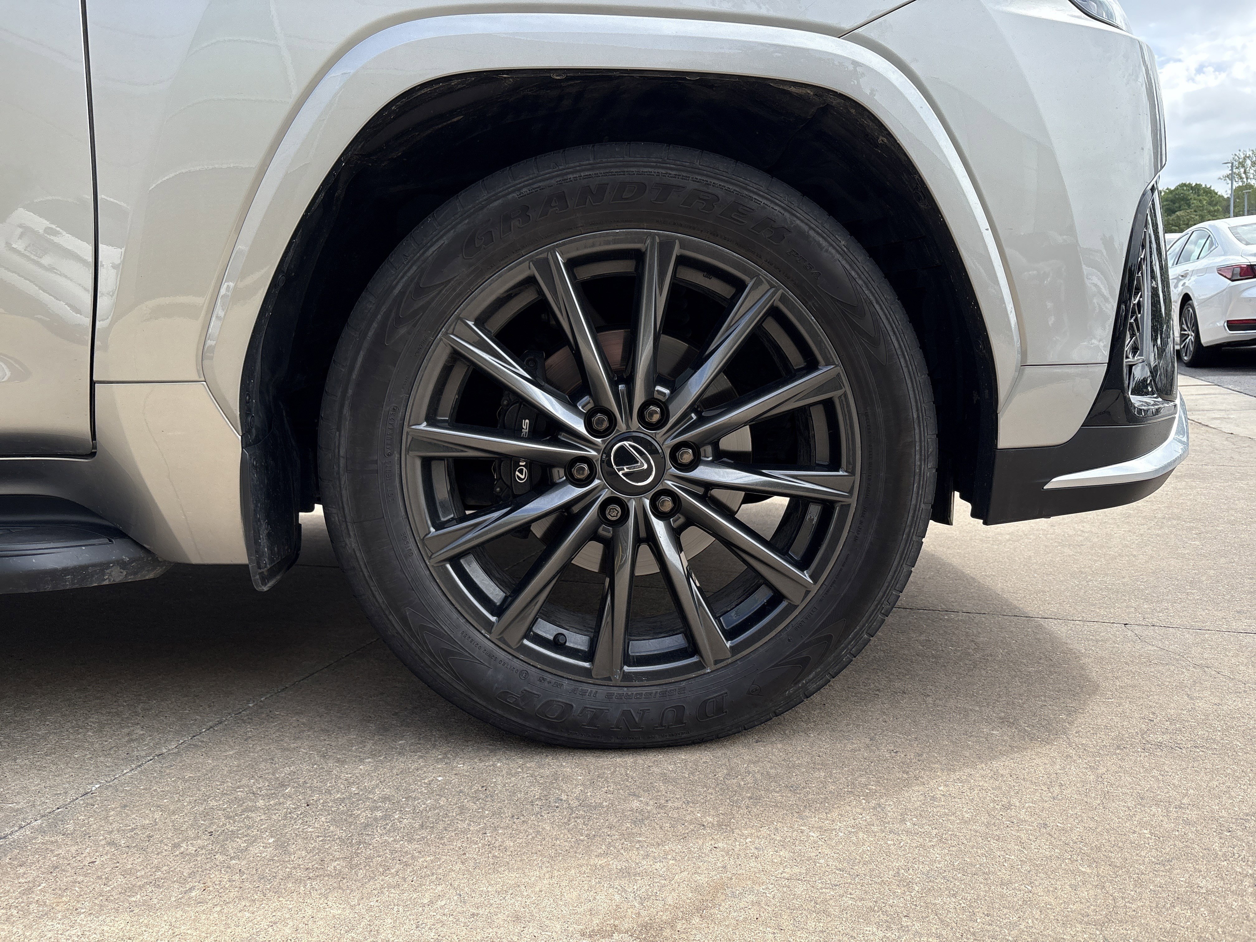 Used 2024 Lexus LX 600 F Sport AWD/4WD image 13