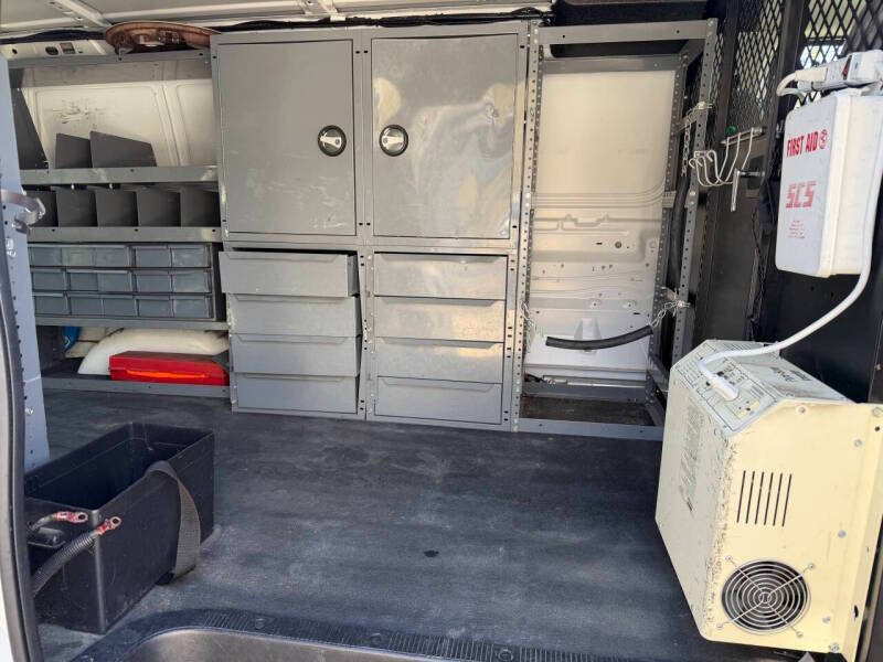 Used 2007 Ford E-250 and Econoline 250 RWD image 13