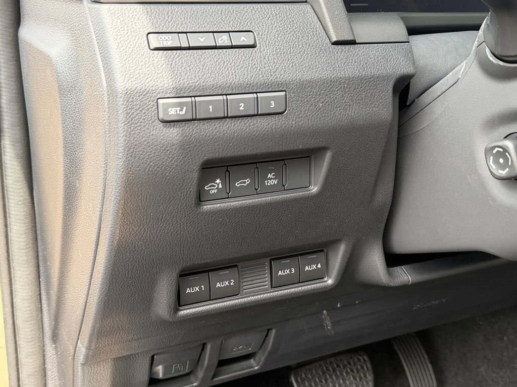 New 2026 Lexus GX 550 AWD/4WD image 15